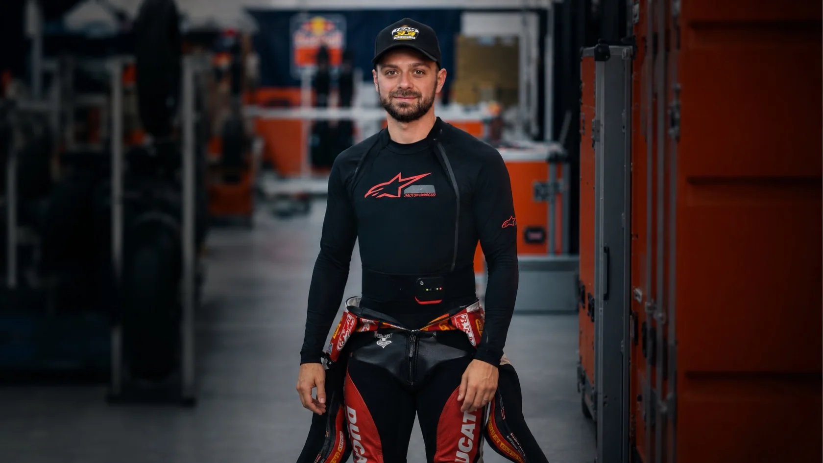Pilote Team33 paddock